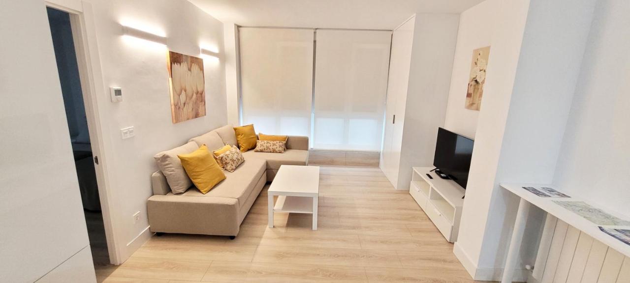 Cozy White Home In Getxo Dış mekan fotoğraf